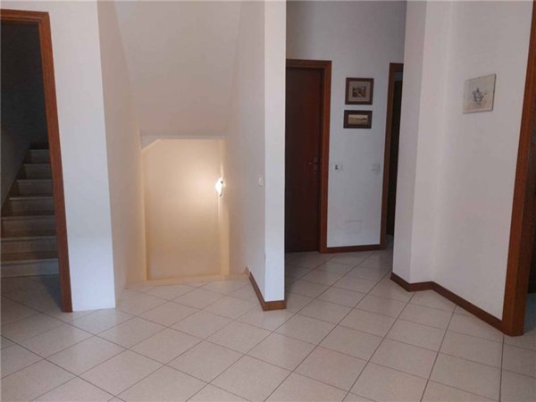 casa indipendente in vendita a Campi Bisenzio