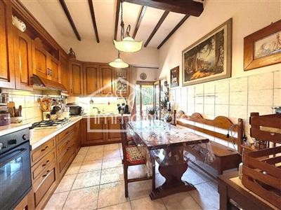 appartamento in vendita a Campi Bisenzio in zona Limite