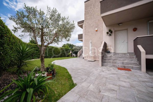 casa indipendente in vendita a Campi Bisenzio in zona San Donnino