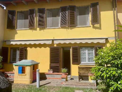 casa indipendente in vendita a Campi Bisenzio in zona Case Buffini
