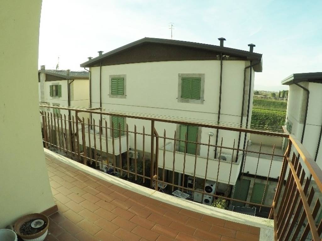 appartamento in vendita a Campi Bisenzio in zona San Cresci