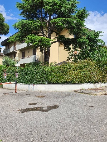 appartamento in vendita a Campi Bisenzio in zona Case Buffini