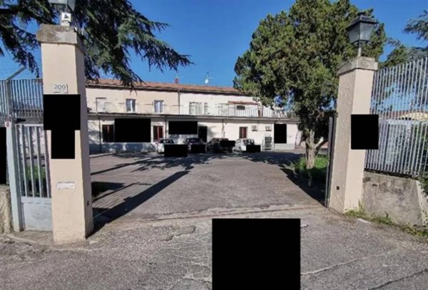 ufficio in vendita a Campi Bisenzio
