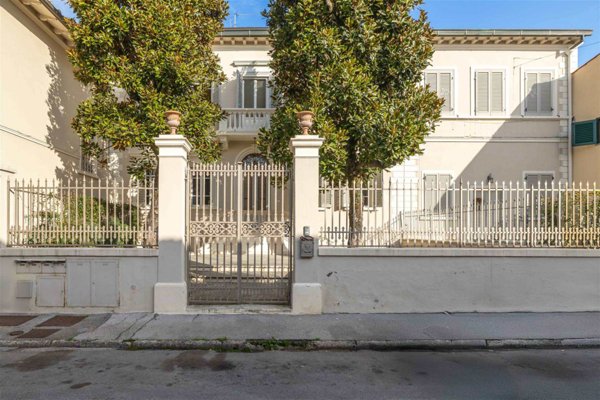 villa in vendita a Campi Bisenzio in zona San Piero a Ponti