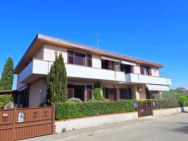 appartamento in vendita a Campi Bisenzio in zona San Cresci