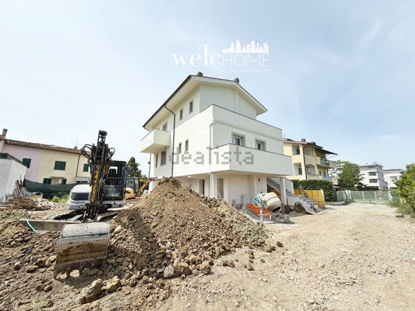 casa indipendente in vendita a Campi Bisenzio in zona Sant'Angelo a Lecore