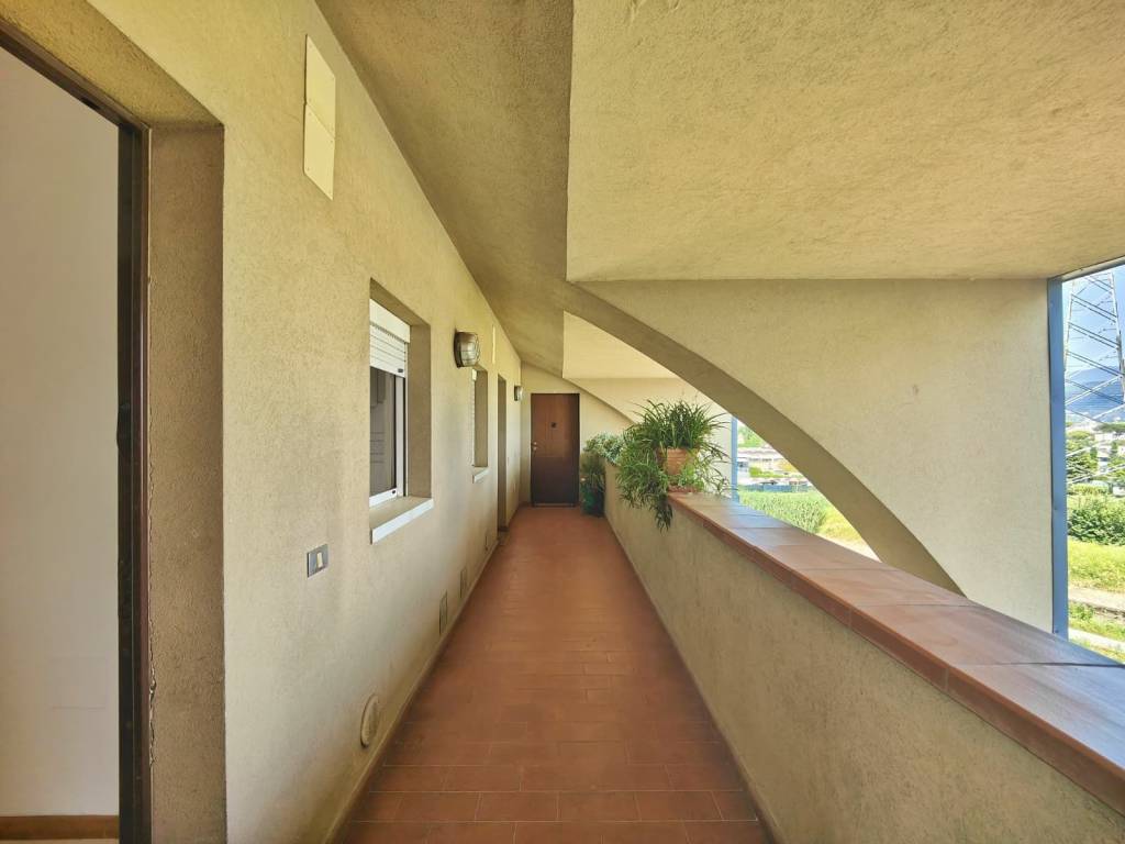 appartamento in vendita a Campi Bisenzio in zona Limite