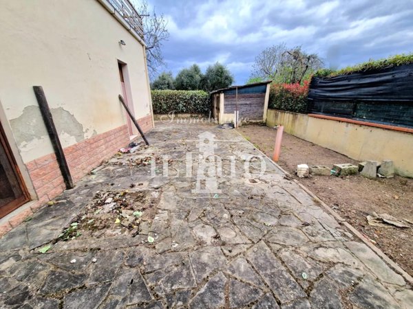 appartamento in vendita a Campi Bisenzio in zona San Piero a Ponti