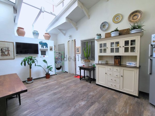 casa indipendente in vendita a Campi Bisenzio