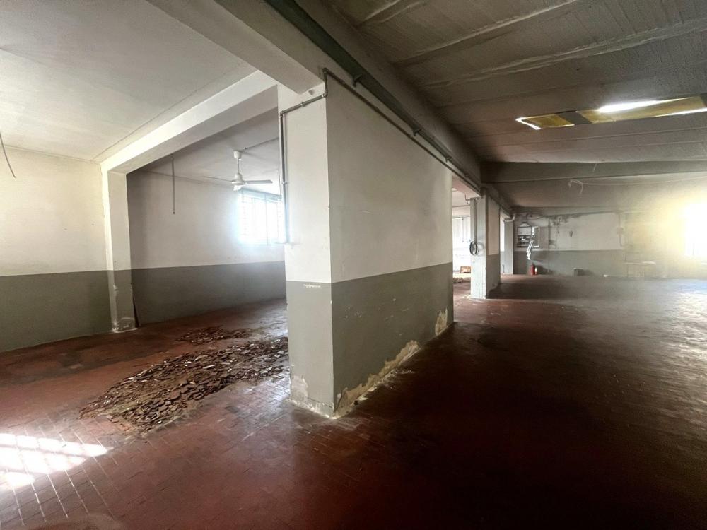 capannone in vendita a Campi Bisenzio in zona Capalle