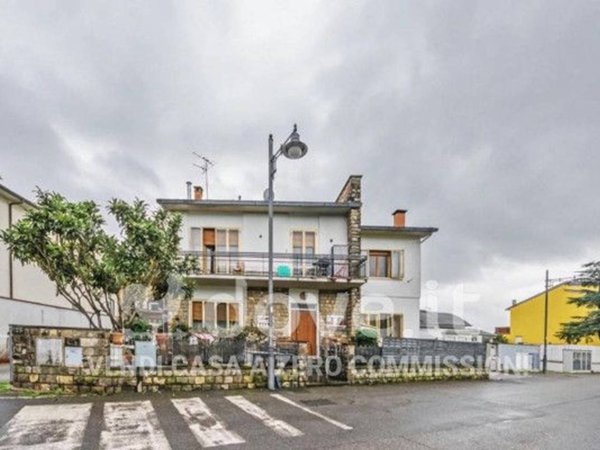 casa indipendente in vendita a Campi Bisenzio