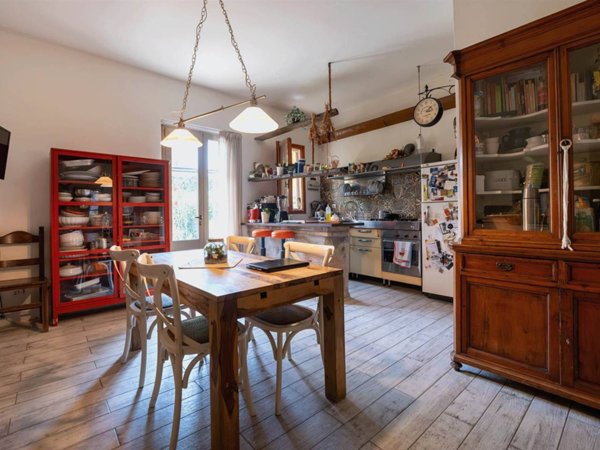 casa indipendente in vendita a Campi Bisenzio in zona San Piero a Ponti