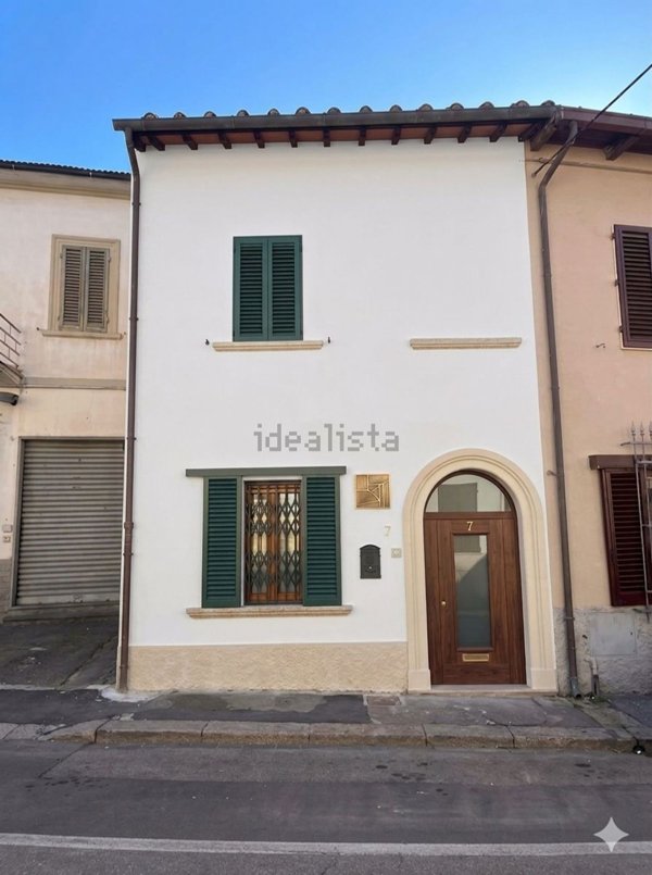 casa indipendente in vendita a Campi Bisenzio