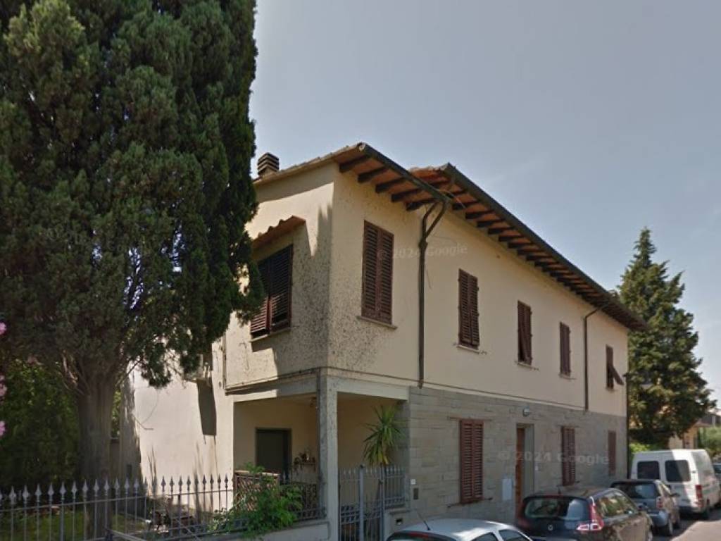 casa indipendente in vendita a Campi Bisenzio