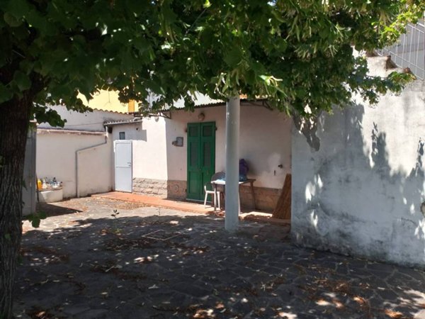 casa indipendente in vendita a Campi Bisenzio