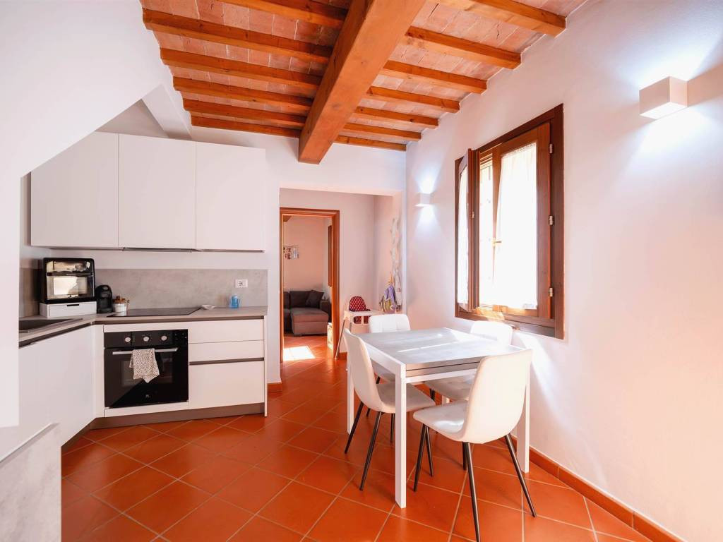 casa indipendente in vendita a Campi Bisenzio in zona San Piero a Ponti