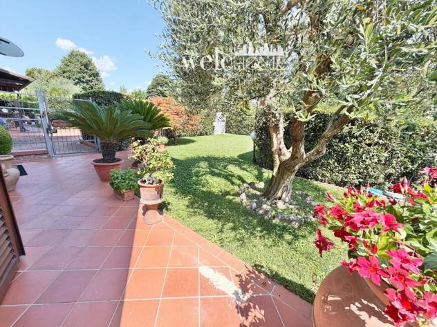 casa indipendente in vendita a Campi Bisenzio in zona Capalle