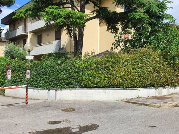 appartamento in vendita a Campi Bisenzio in zona Case Buffini