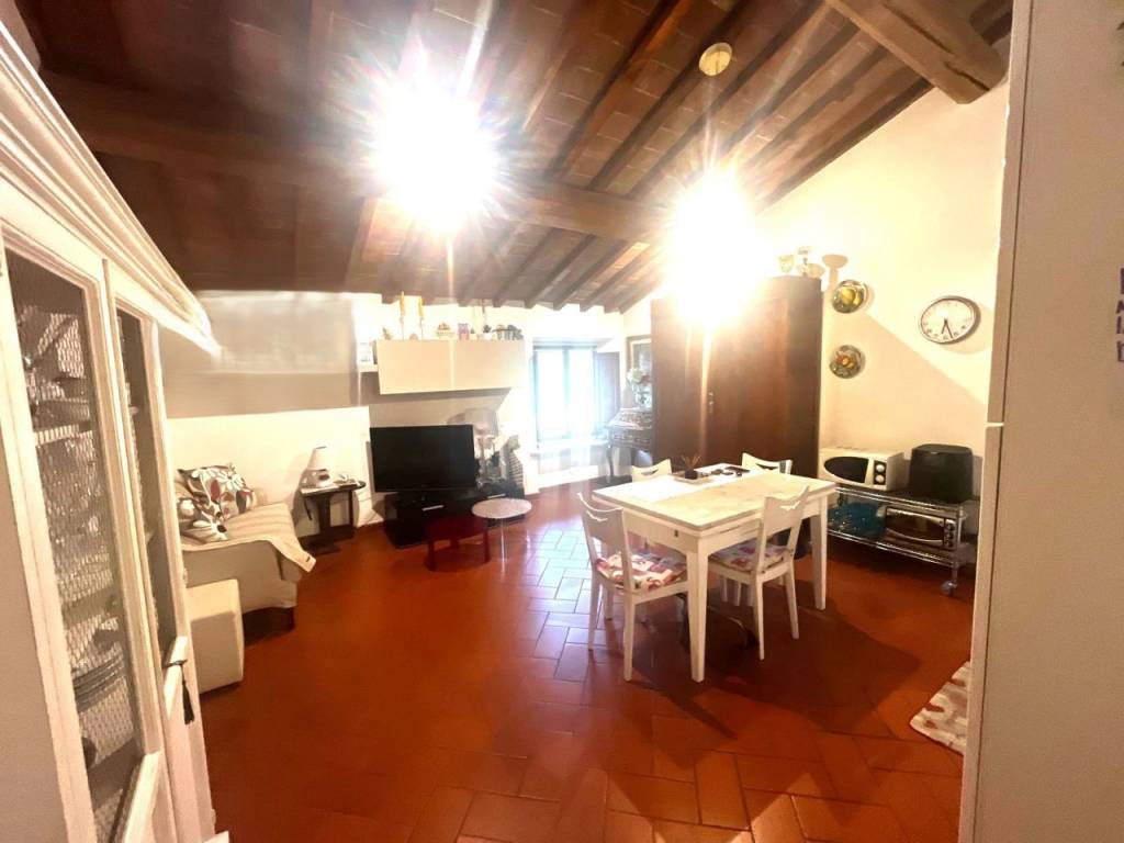 appartamento in vendita a Campi Bisenzio in zona Limite