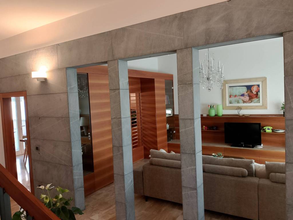 casa indipendente in vendita a Campi Bisenzio