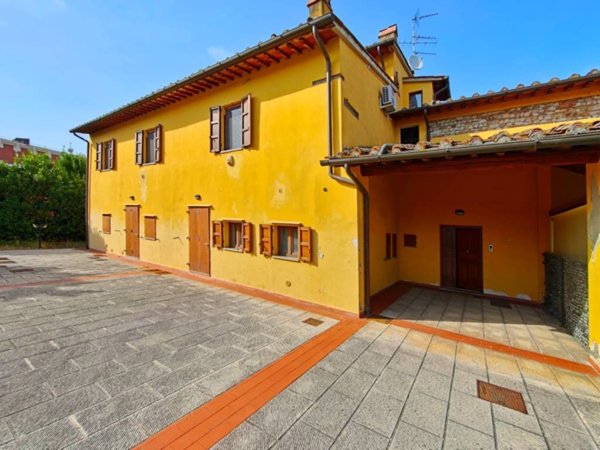 casa indipendente in vendita a Campi Bisenzio in zona Il Rosi