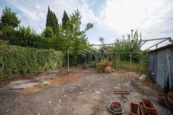 appartamento in vendita a Campi Bisenzio in zona San Piero a Ponti
