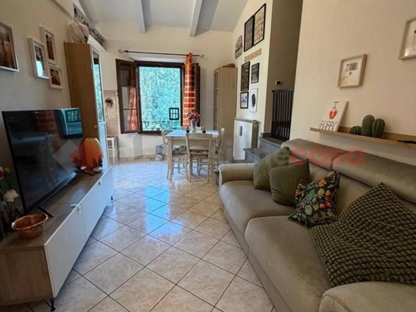 appartamento in vendita a Campi Bisenzio in zona Le Miccine