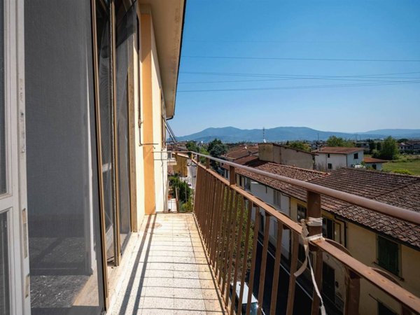 appartamento in vendita a Campi Bisenzio in zona San Cresci