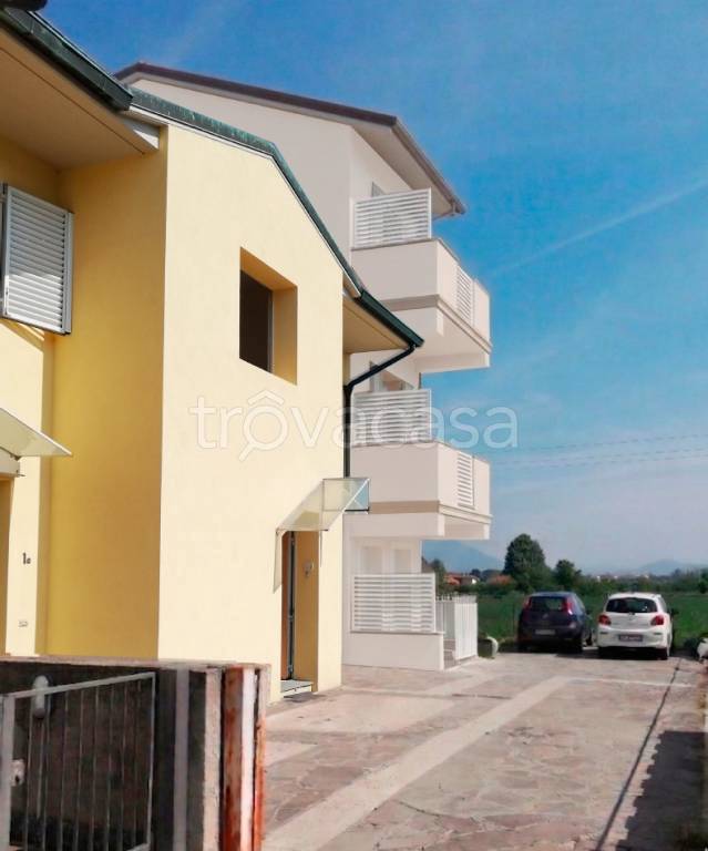 casa indipendente in vendita a Campi Bisenzio in zona San Piero a Ponti