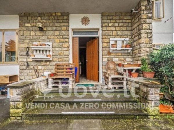 casa indipendente in vendita a Campi Bisenzio