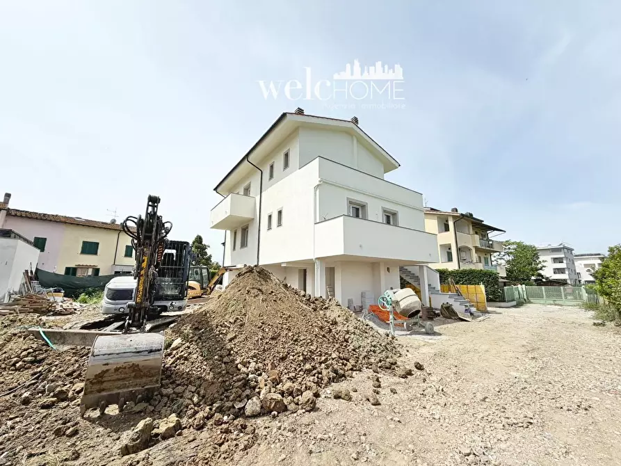 casa indipendente in vendita a Campi Bisenzio