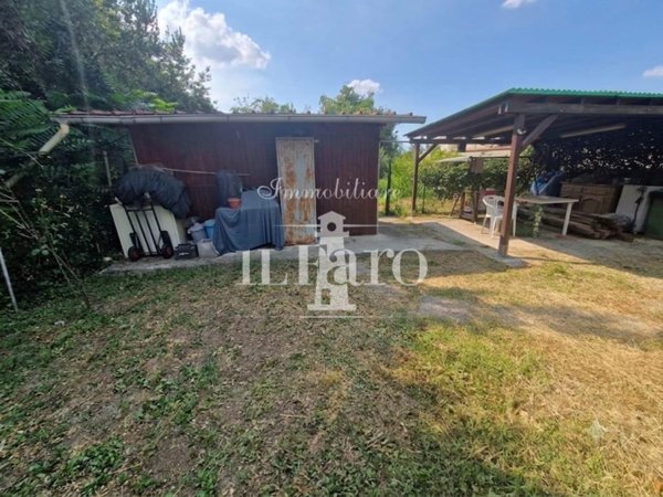 casa indipendente in vendita a Campi Bisenzio in zona San Piero a Ponti