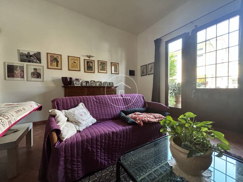 casa indipendente in vendita a Campi Bisenzio in zona Capalle