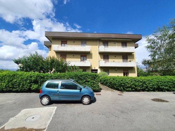 appartamento in vendita a Campi Bisenzio in zona Case Buffini