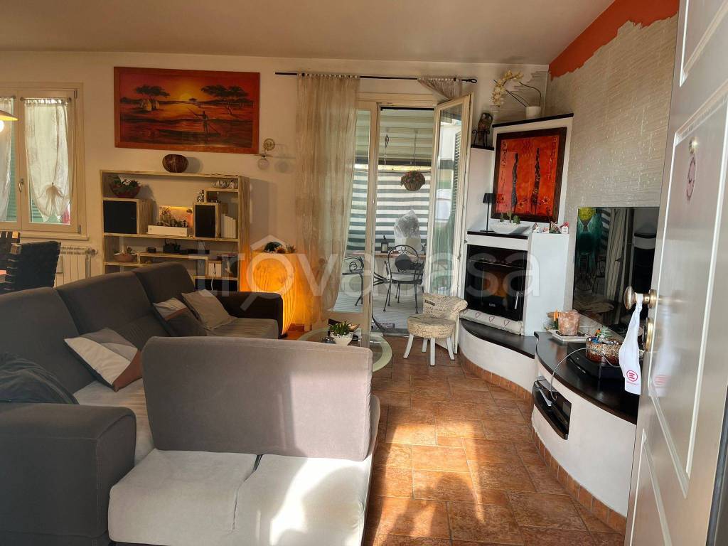 casa indipendente in vendita a Campi Bisenzio in zona San Cresci