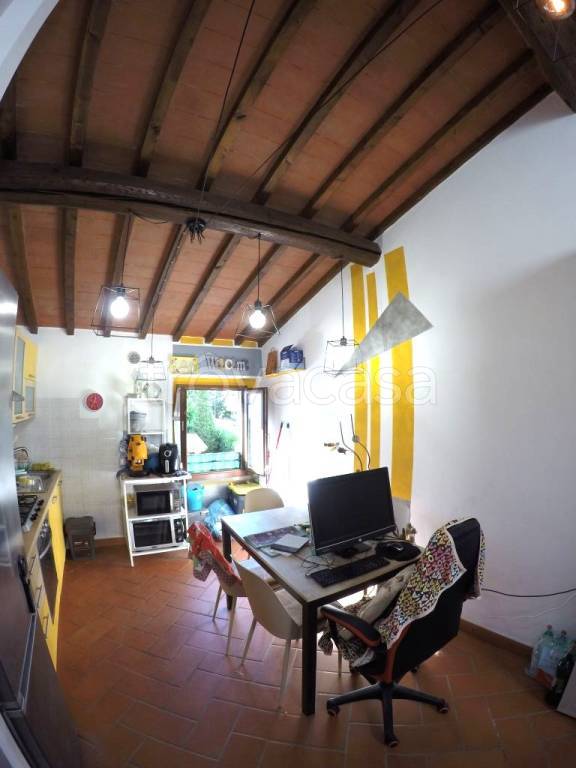 appartamento in vendita a Campi Bisenzio in zona Case Buffini