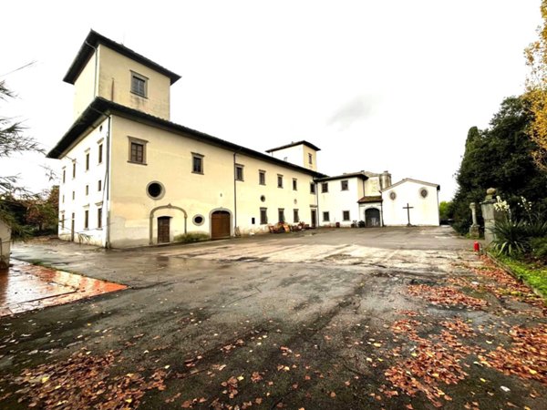 casa indipendente in vendita a Campi Bisenzio in zona Case Buffini