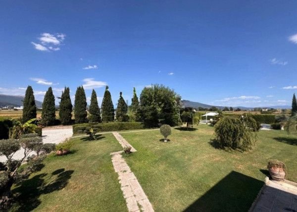 casa indipendente in vendita a Campi Bisenzio