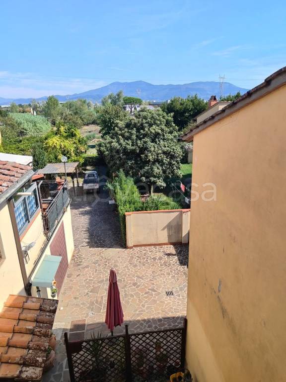 appartamento in vendita a Campi Bisenzio in zona San Donnino