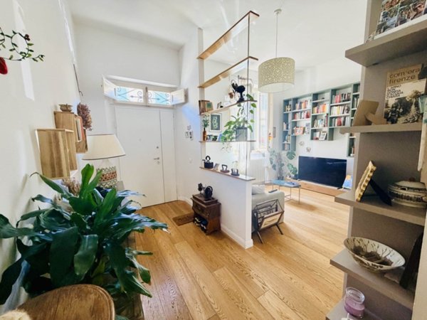 casa indipendente in vendita a Campi Bisenzio