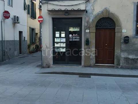 ufficio in vendita a Campi Bisenzio