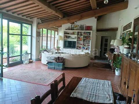 casa indipendente in vendita a Campi Bisenzio