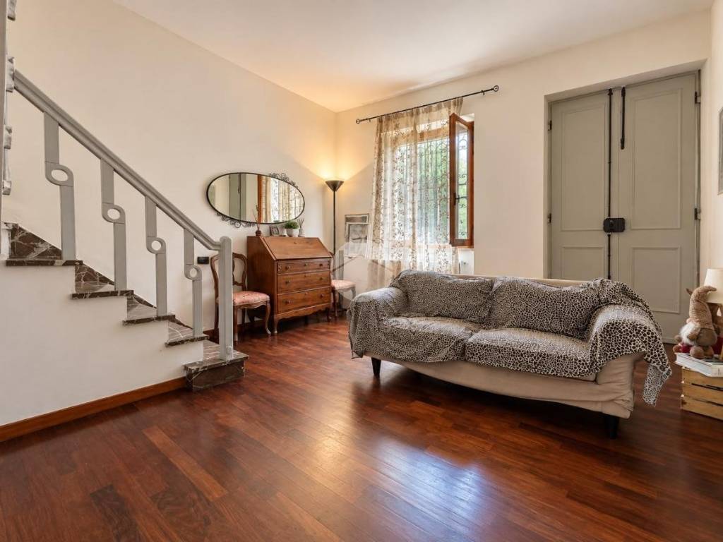 casa indipendente in vendita a Campi Bisenzio in zona San Donnino