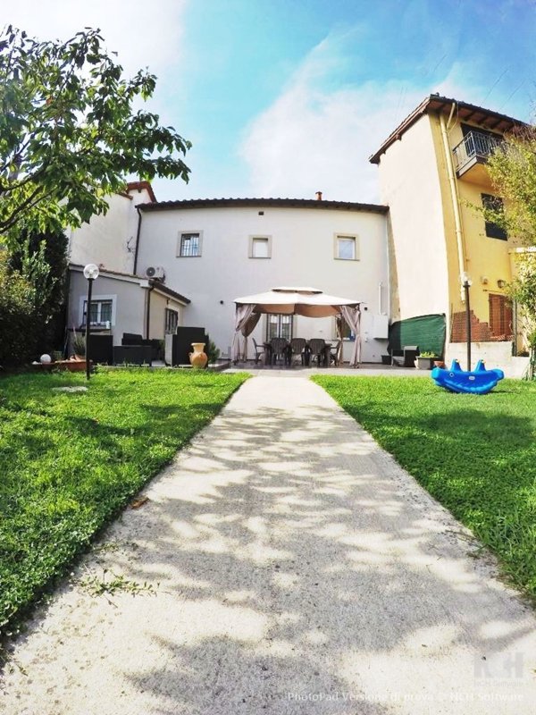 casa indipendente in vendita a Campi Bisenzio in zona San Cresci
