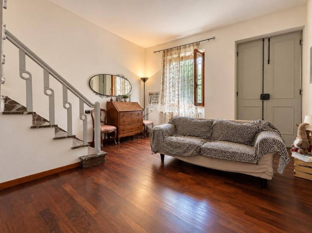 casa indipendente in vendita a Campi Bisenzio in zona San Donnino