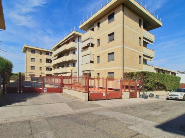 appartamento in vendita a Campi Bisenzio in zona San Donnino