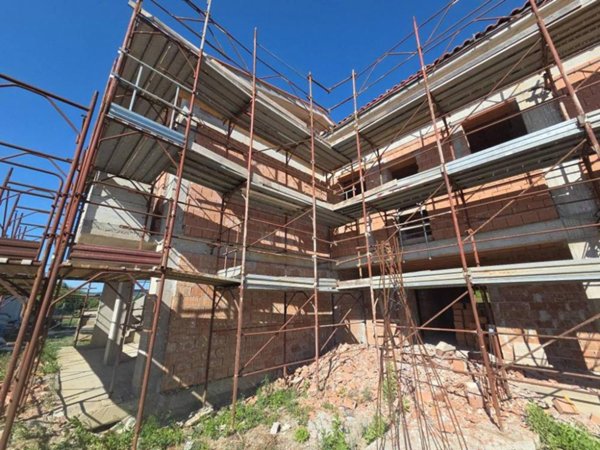 casa indipendente in vendita a Campi Bisenzio in zona Sant'Angelo a Lecore