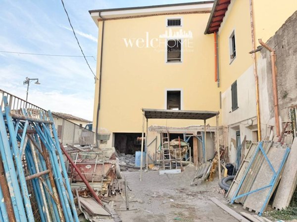 box auto in vendita a Campi Bisenzio