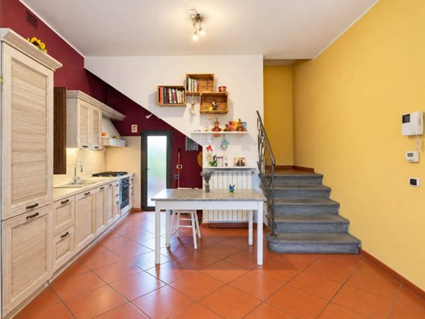 casa indipendente in vendita a Campi Bisenzio in zona San Donnino