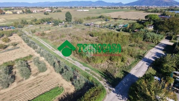 terreno agricolo in vendita a Campi Bisenzio